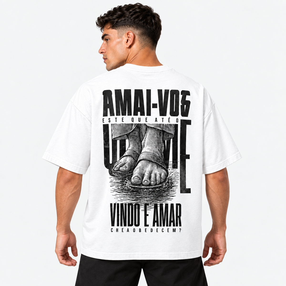 Camiseta Masculina Oversized Estampa Cristã Amai-vos