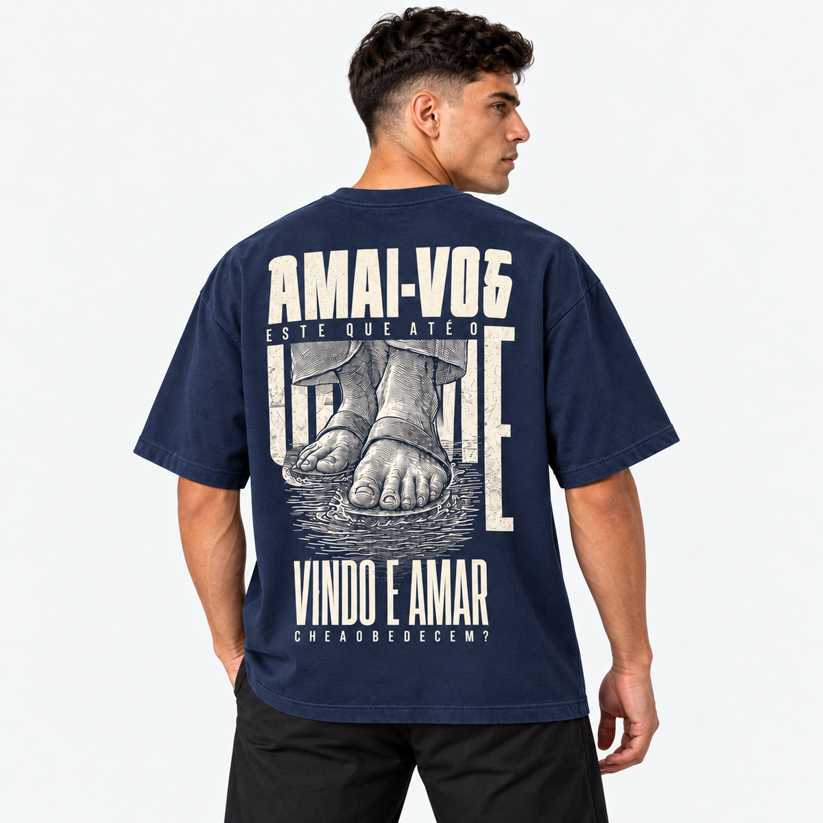 Camiseta Masculina Oversized Estampa Cristã Amai-vos