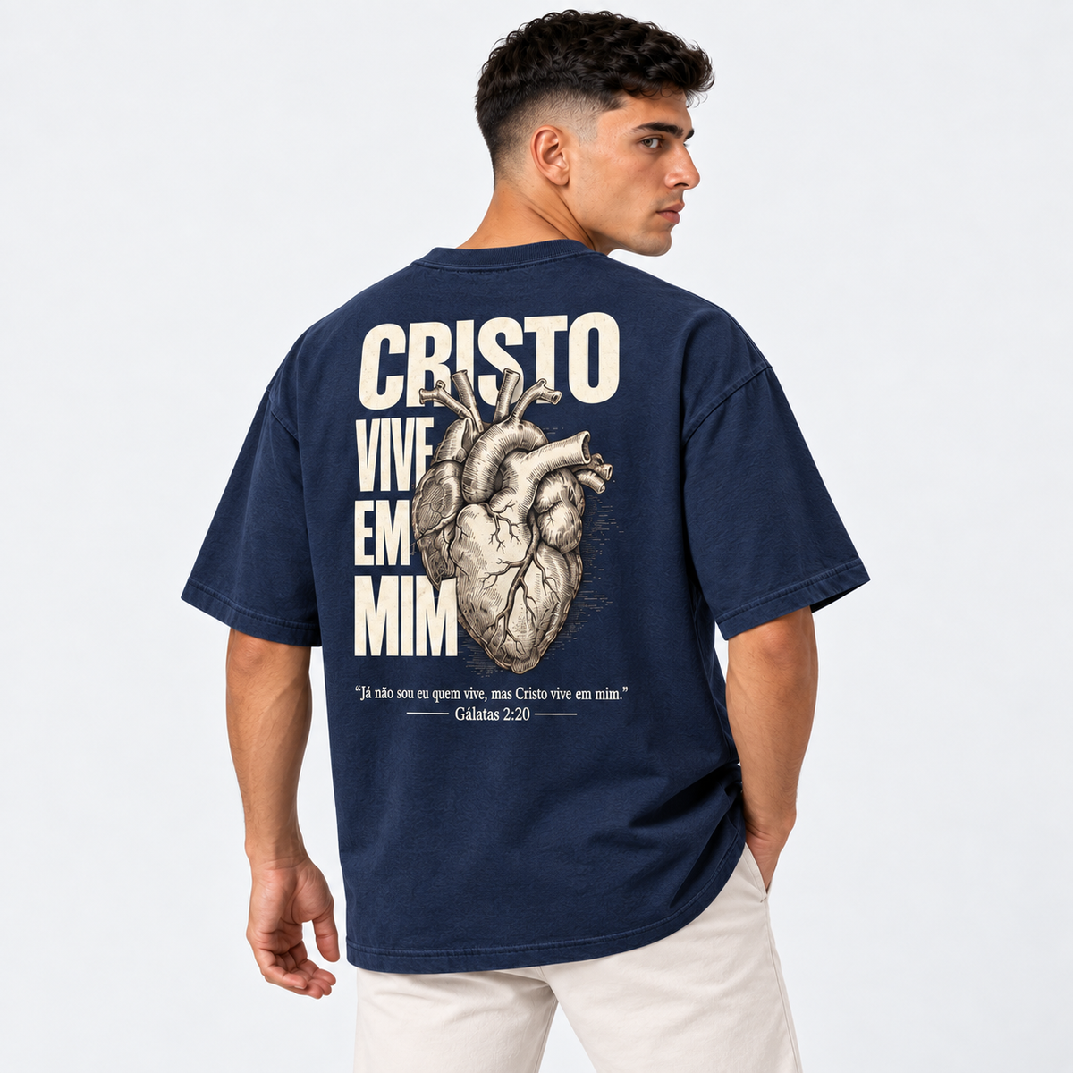 Camiseta Masculina Oversized Estampa Cristã Cristo Vive